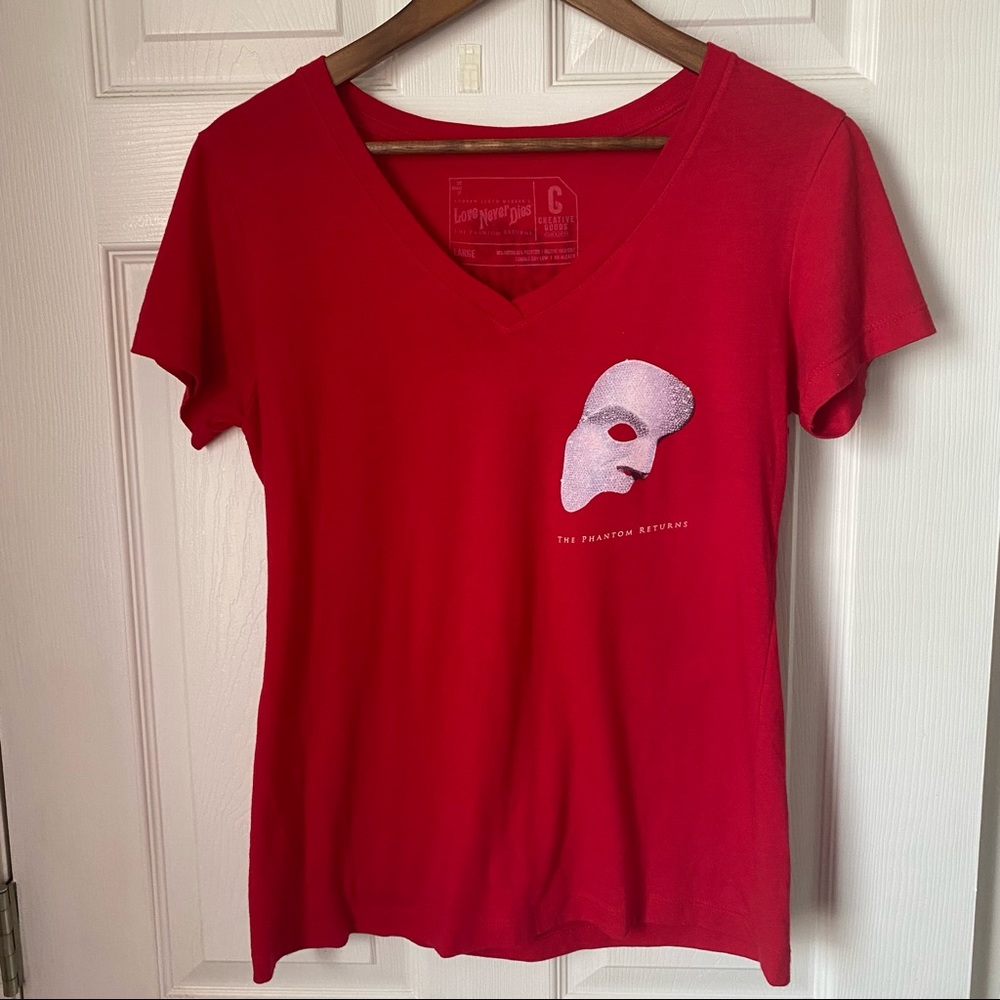 Love never dies the phantom returns creative goods graphic t womens size large